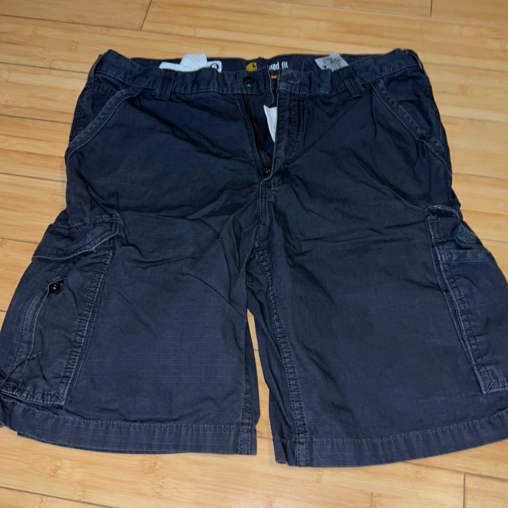 Like new carhartt men’s shorts